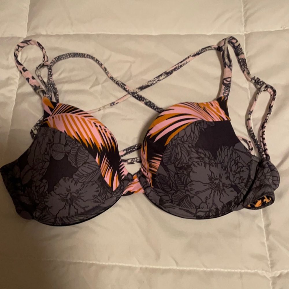 MAAJI Cute strapped back top